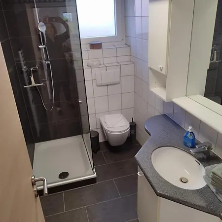 Leuchttonne Apartment *