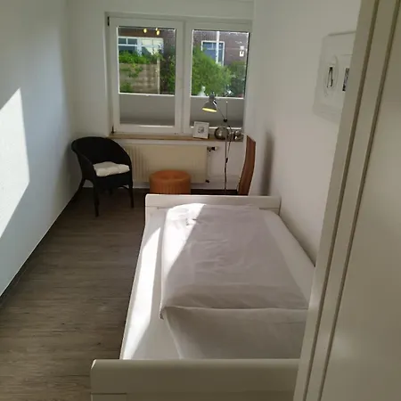 Leuchttonne Apartment